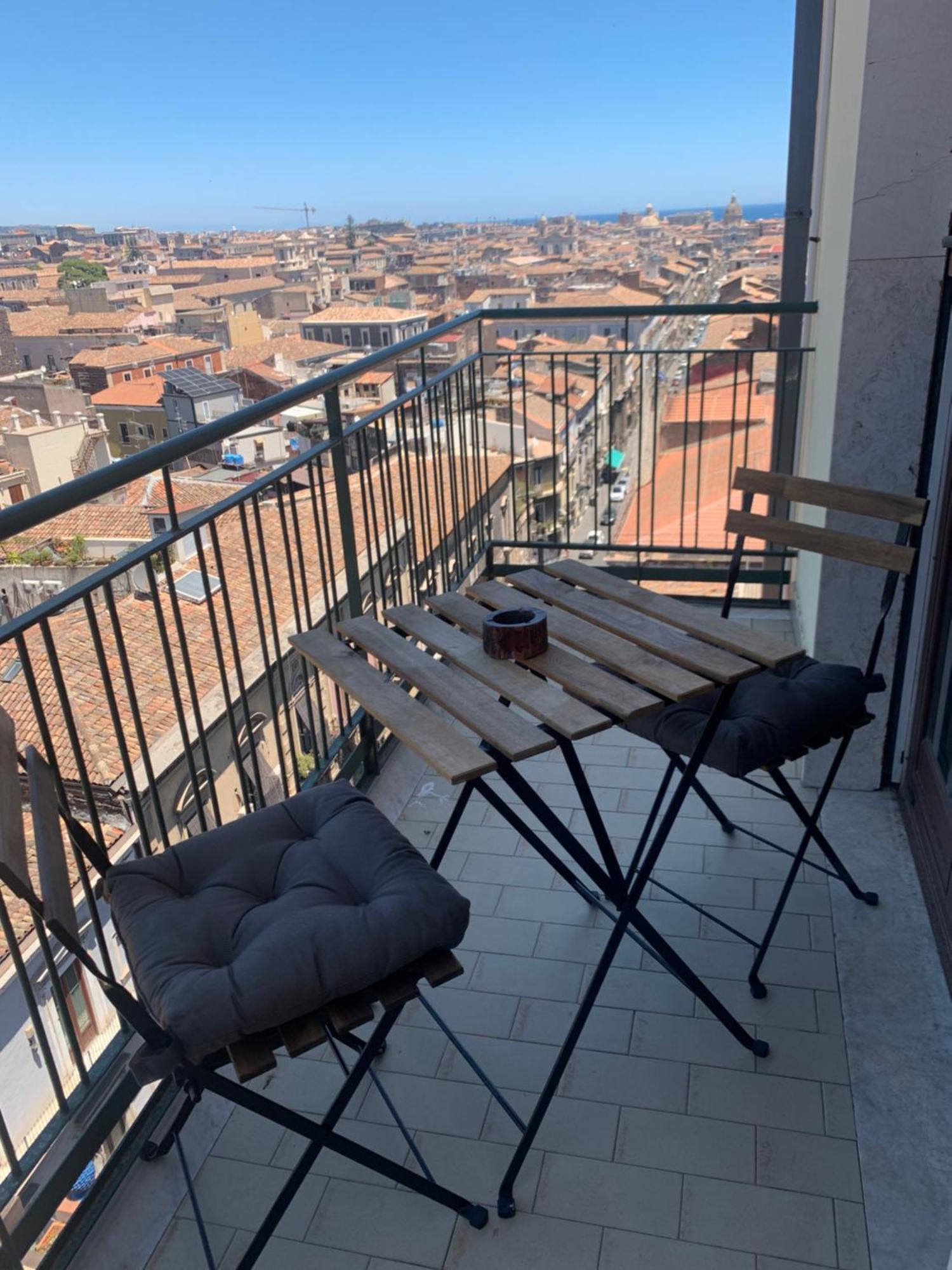 Atticogaribaldi Apartment Catania Bagian luar foto